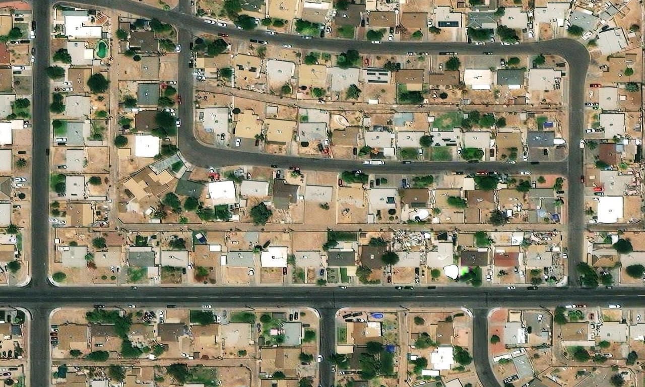 Aerial view centered on 2801 W MINNEZONA AVE PHOENIX, AZ 85017