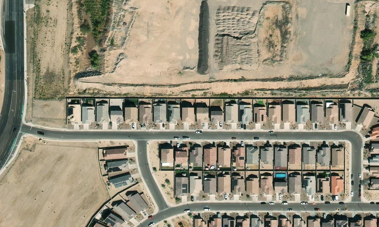 Aerial view centered on 11628 W REDFIELD RD EL MIRAGE, AZ 85335